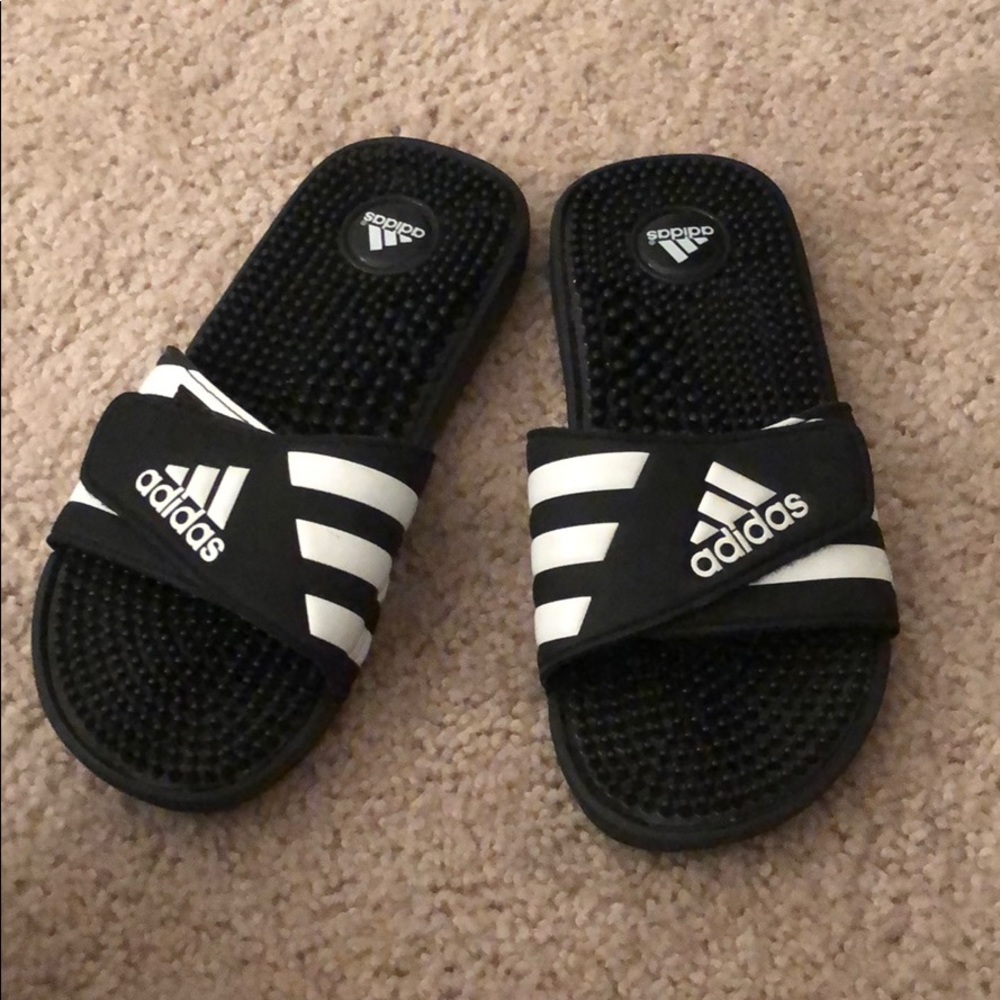Adidas Size 5 Slides Velcro